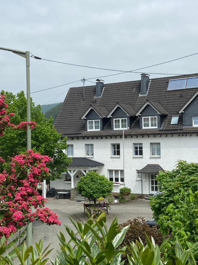 Pension / Ferienwohnung Allebrodt Леннештадт Екстер'єр фото