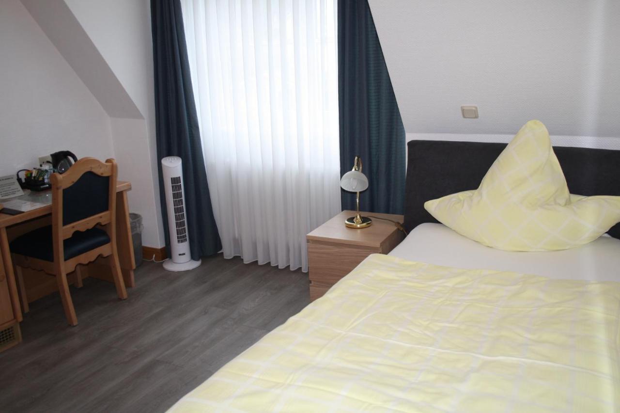 Pension / Ferienwohnung Allebrodt Леннештадт Екстер'єр фото